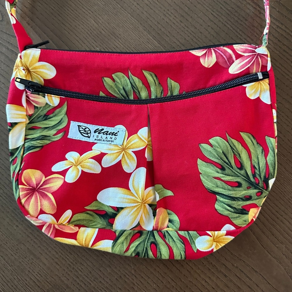 Maui Island Hawaiian Tropical Red Plumeria Floral Print‎ Small Shoulder Bag - Picture 3 of 4